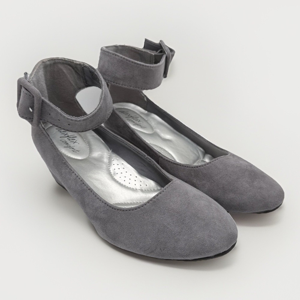 DexFlex Comfort J. Renee Gray Faux Suede Wedge Strap Heels Women's 6.5 EU 38